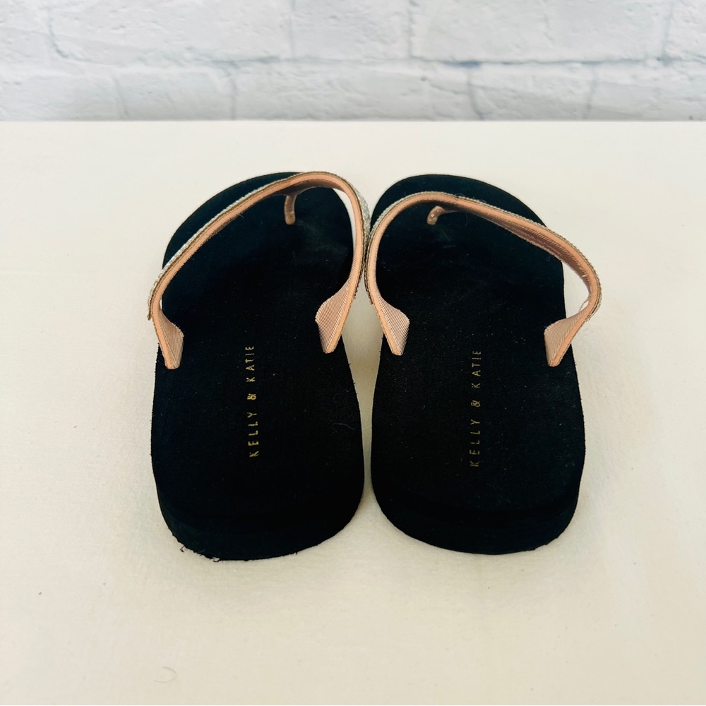 Kelly & Katie Gia Flip Flop size 9 - Picture 2 of 2
